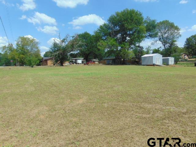 1002 Bainbridge Property Photo 6