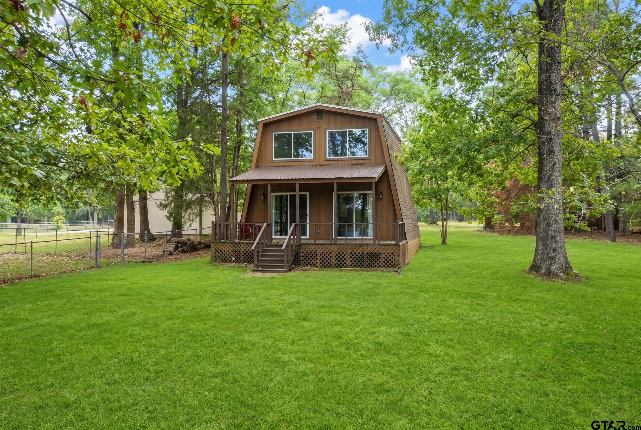 249 Triple S Drive Property Photo 1
