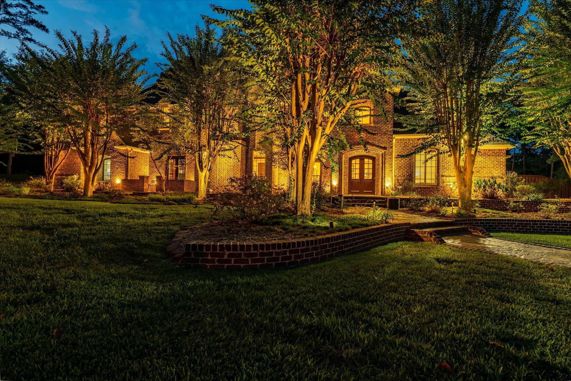 516 Contenders Way Property Photo 1