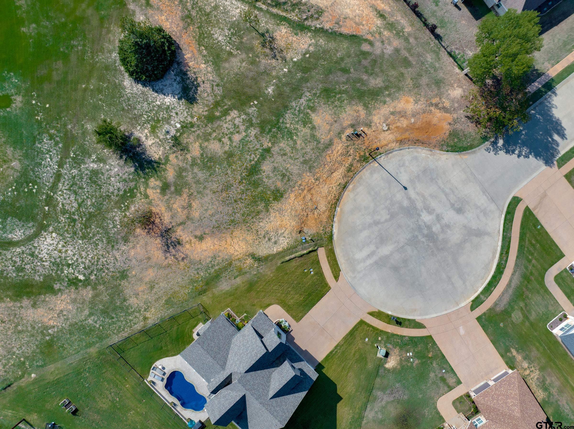1401 Hannah Cir Property Photo 6