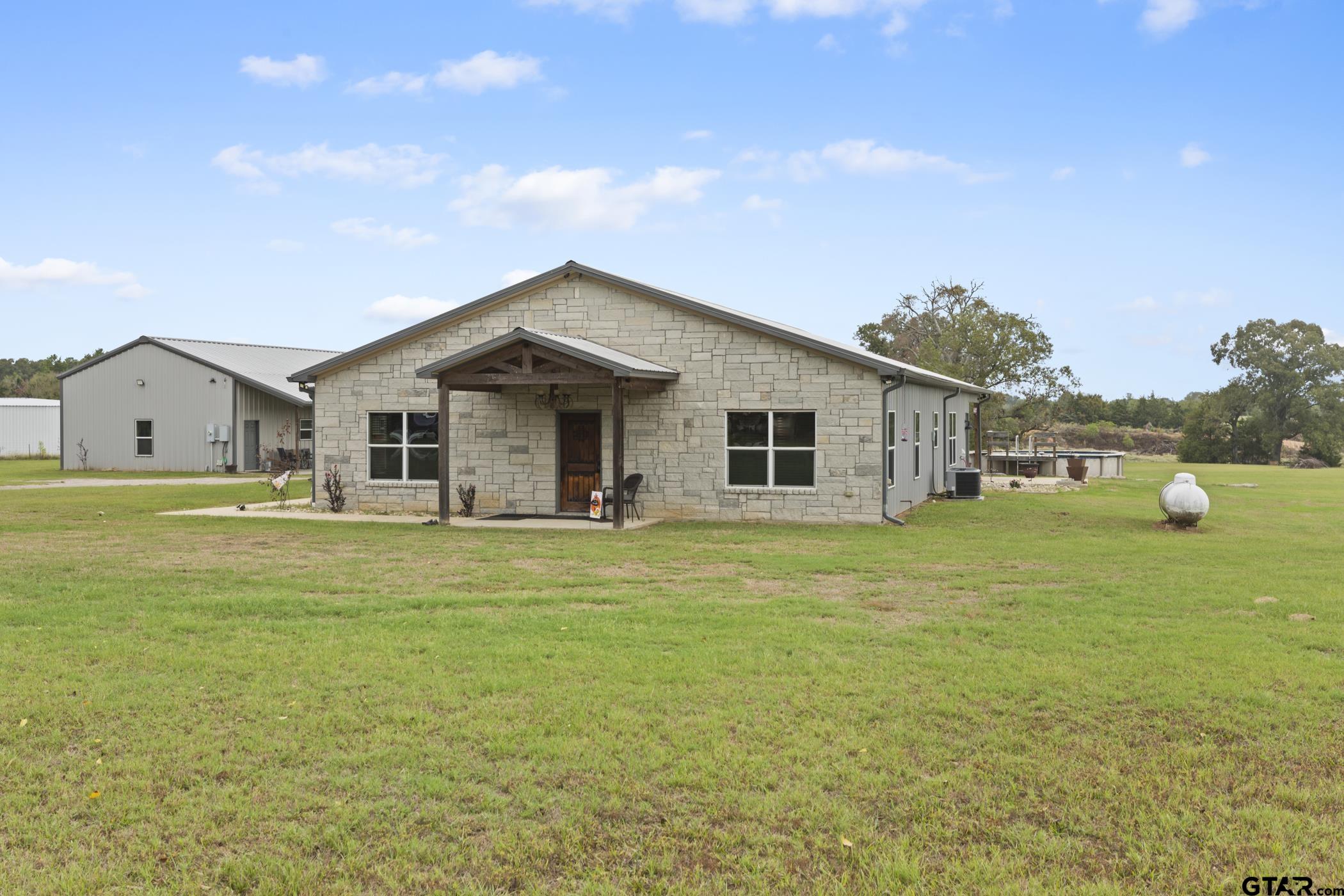 313 County Road 4617 Property Photo 1