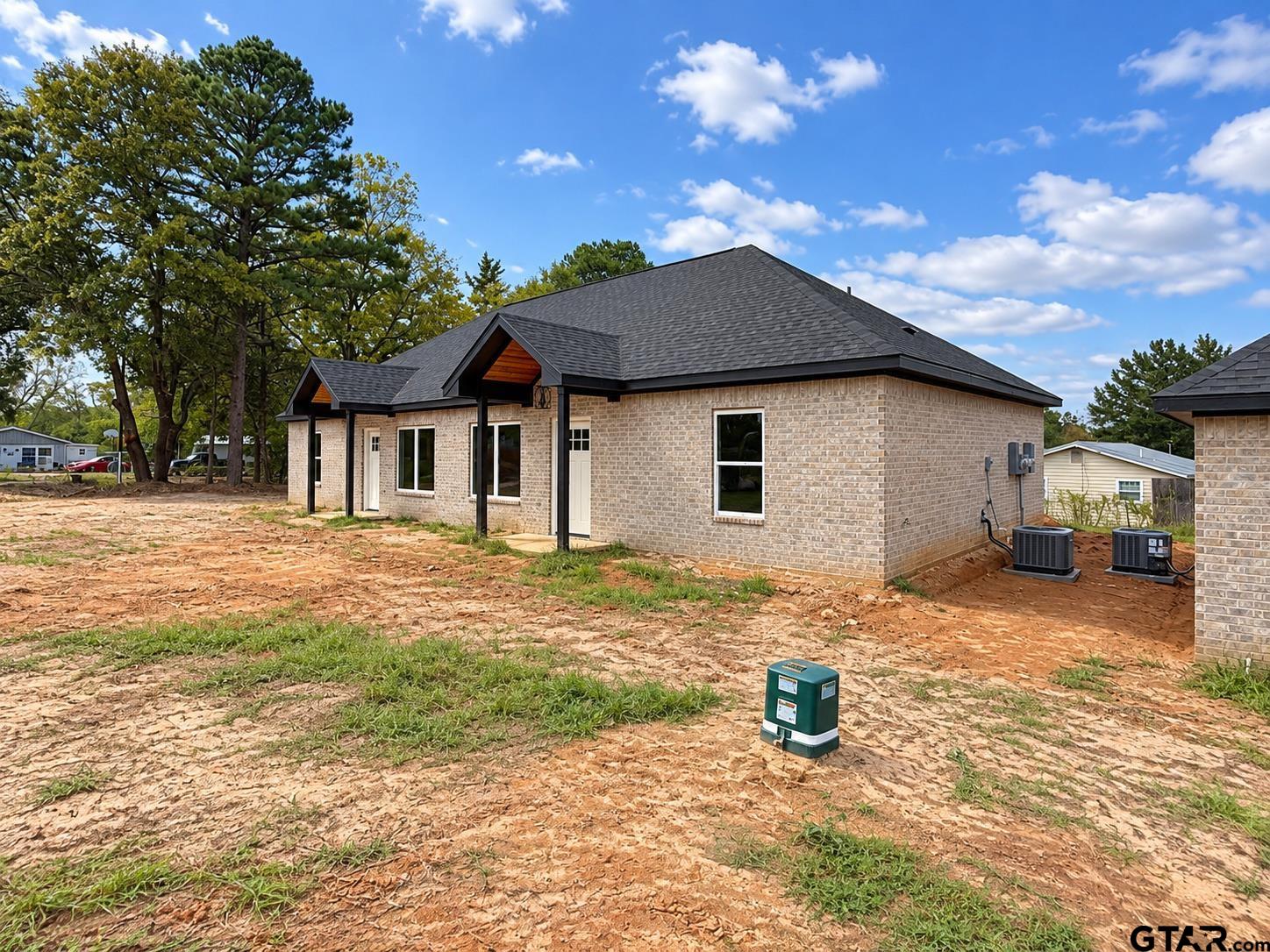 15416 Fm14 Property Photo 5