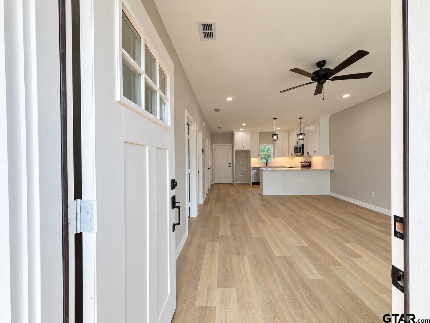 15416 Fm14 Property Photo 15