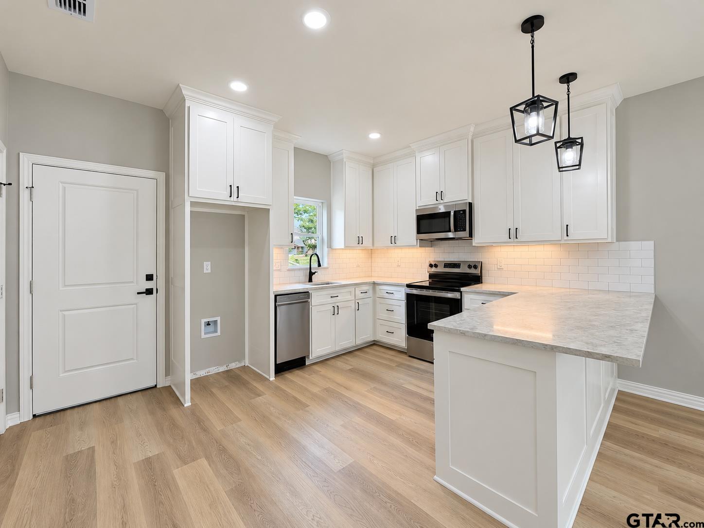 15416 Fm14 Property Photo 16