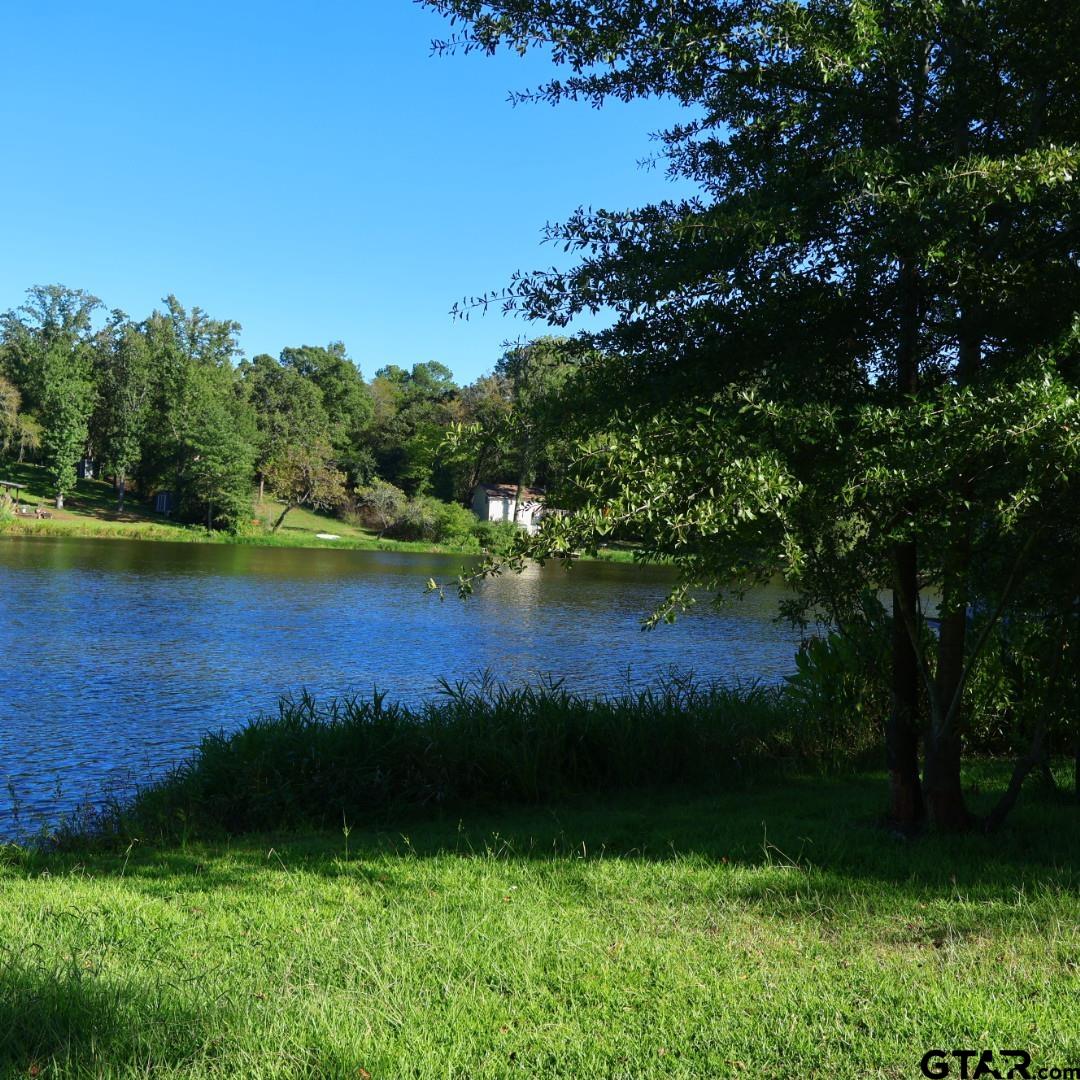 20034 Northside Drive Property Photo 8