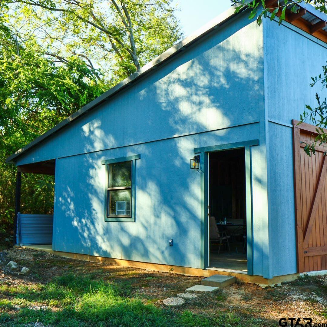 20034 Northside Drive Property Photo 12