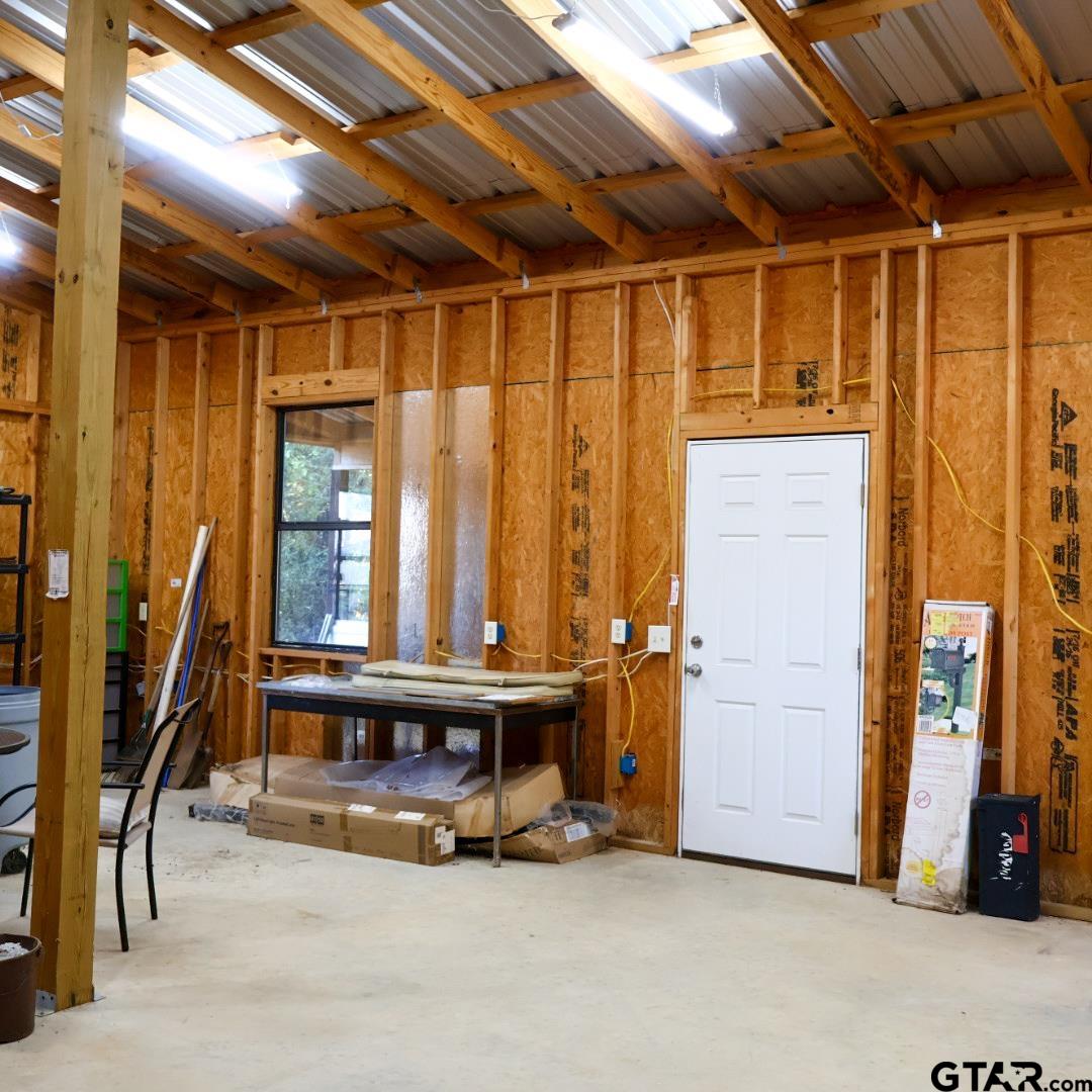 20034 Northside Drive Property Photo 16