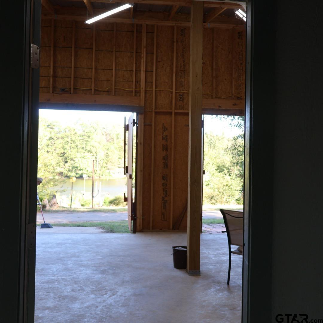 20034 Northside Drive Property Photo 17