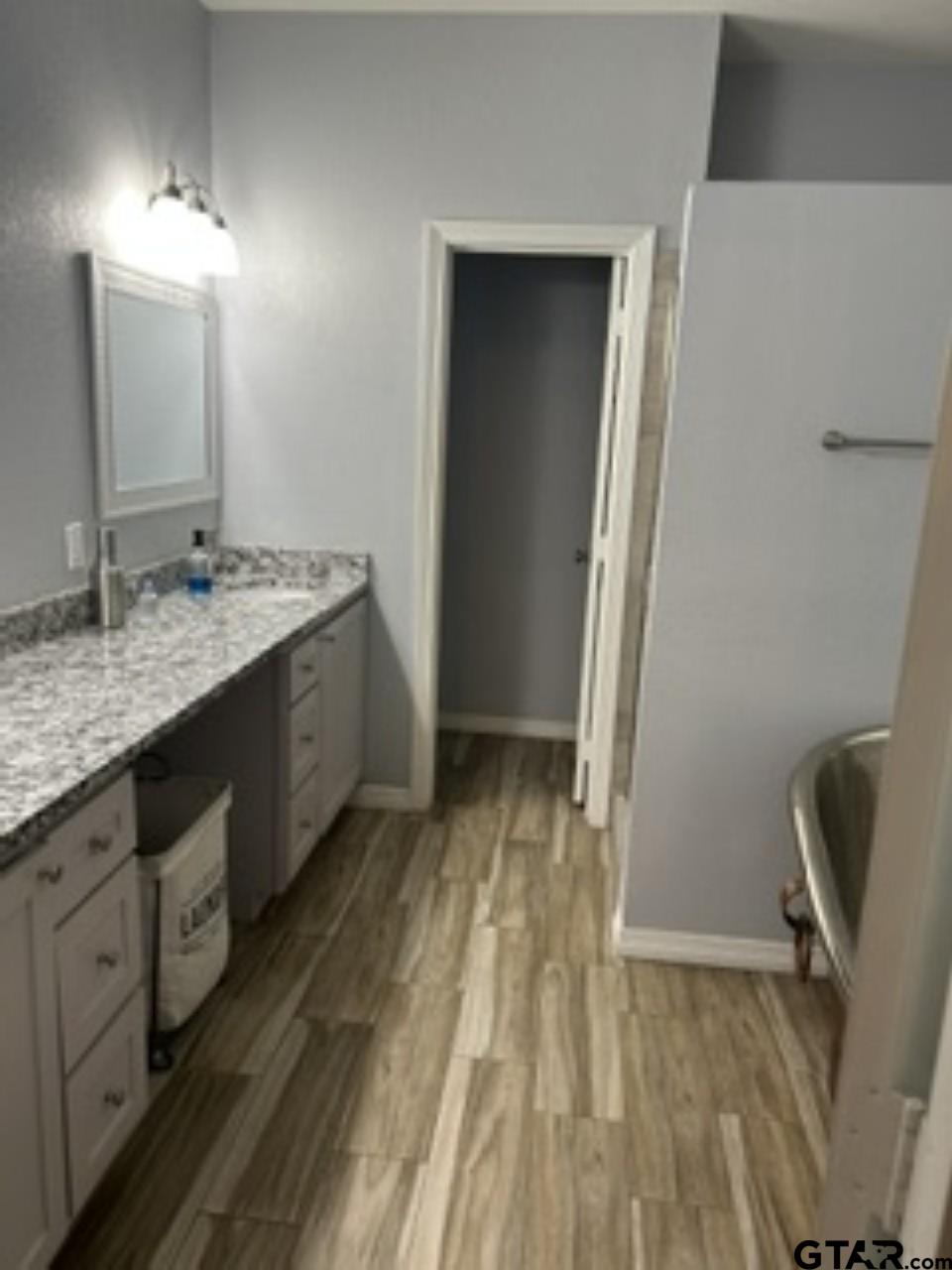 15843 Cr 1100 Property Photo 4