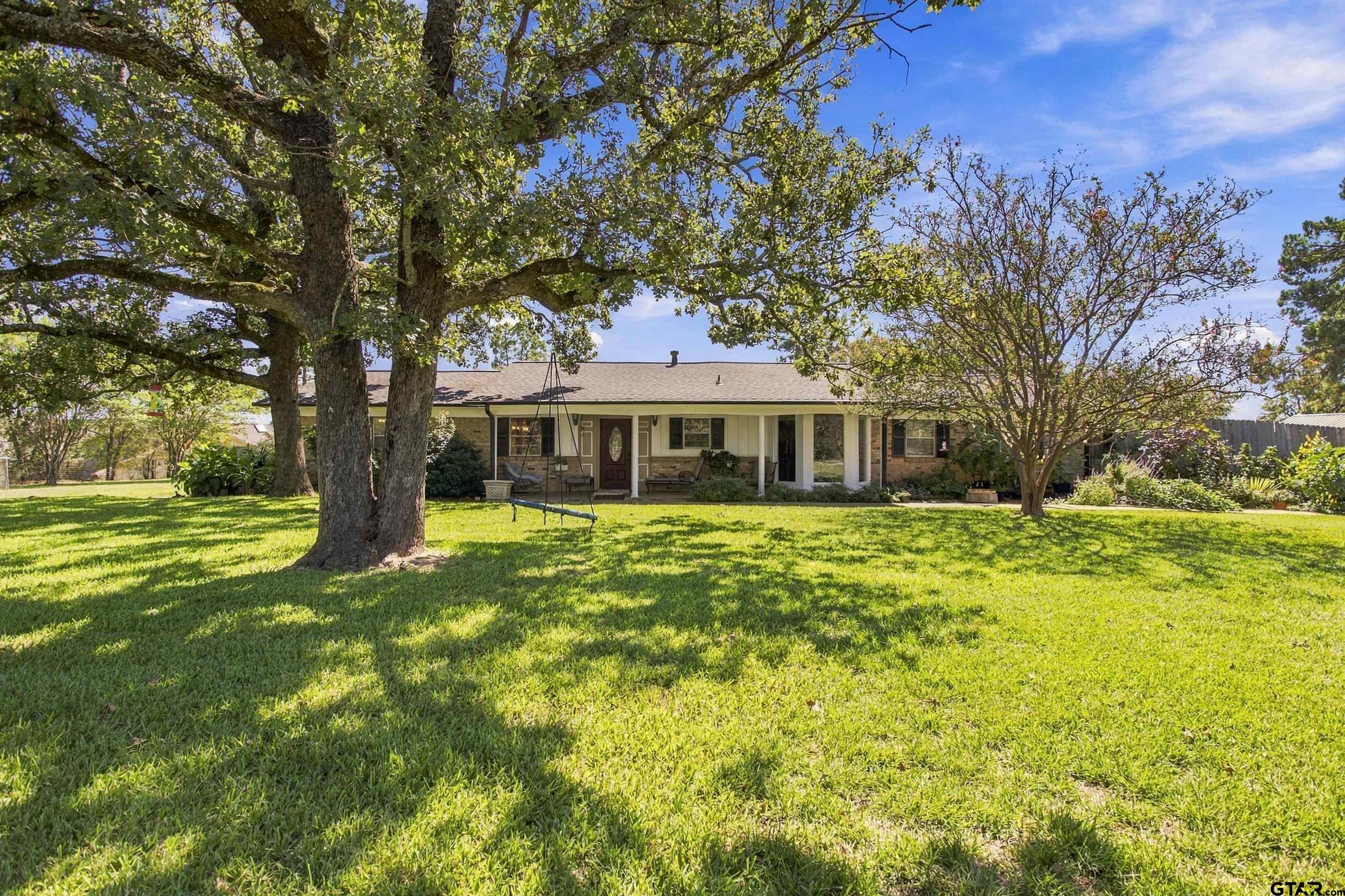 14545 County Road 192 Property Photo 4