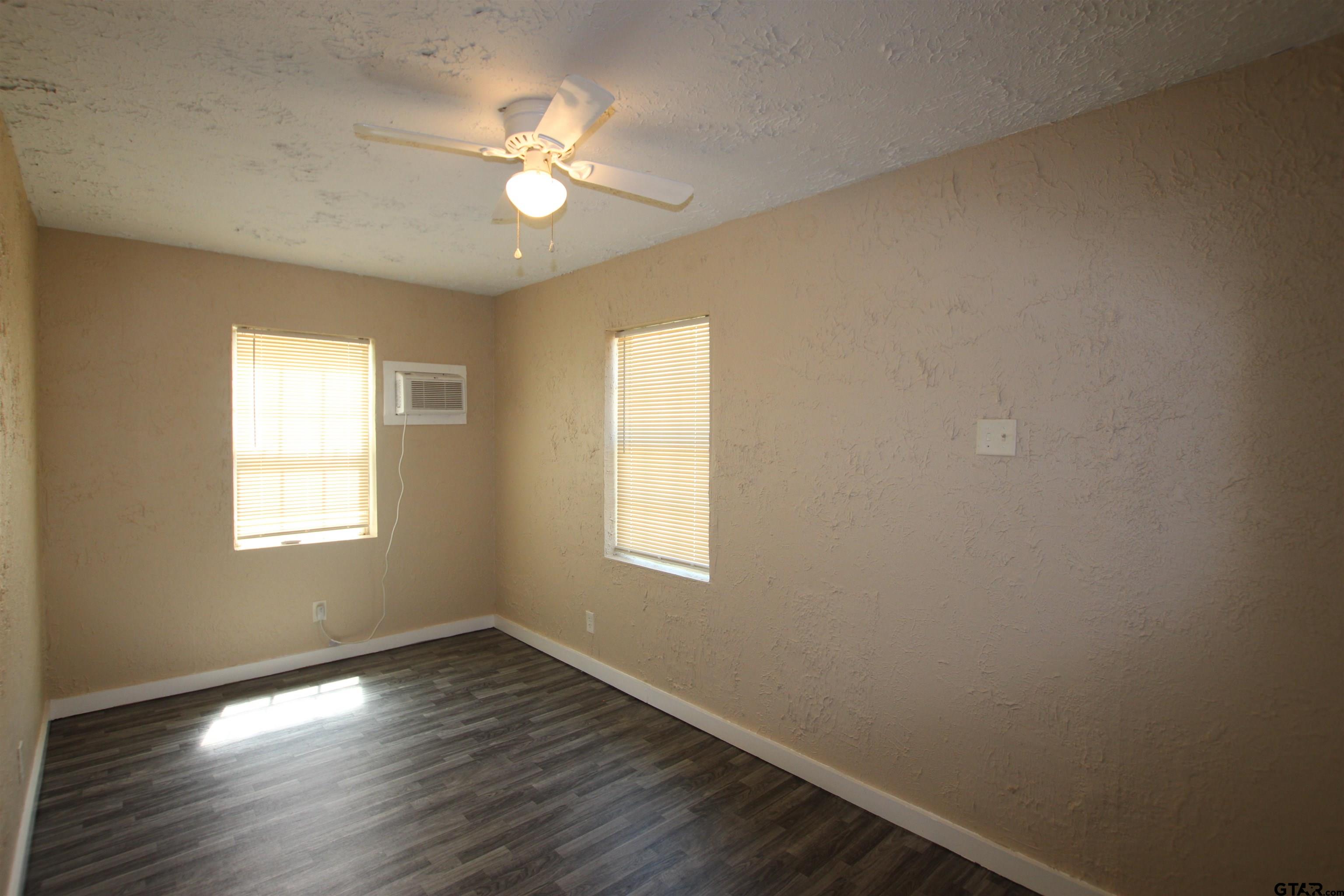 1010 S Bennett Ave Unit C Property Photo 7