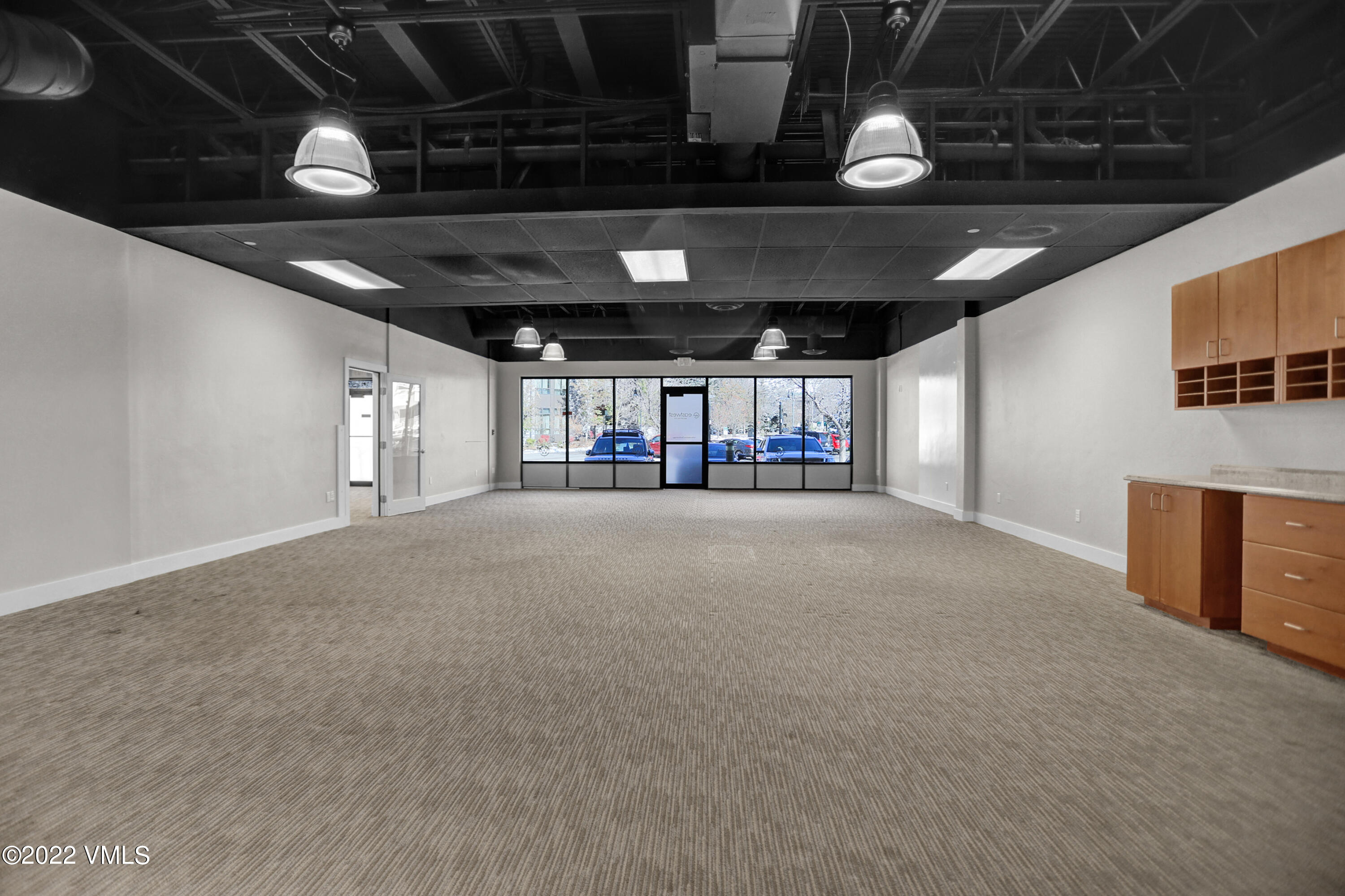 90 Benchmark Road, 102 & 103 Property Photo 2