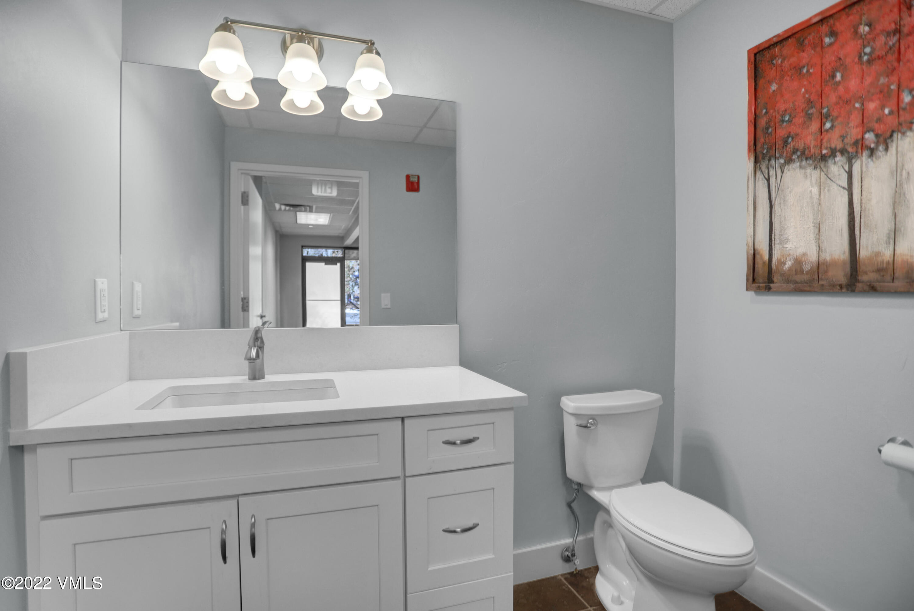 90 Benchmark Road, 102 & 103 Property Photo 9