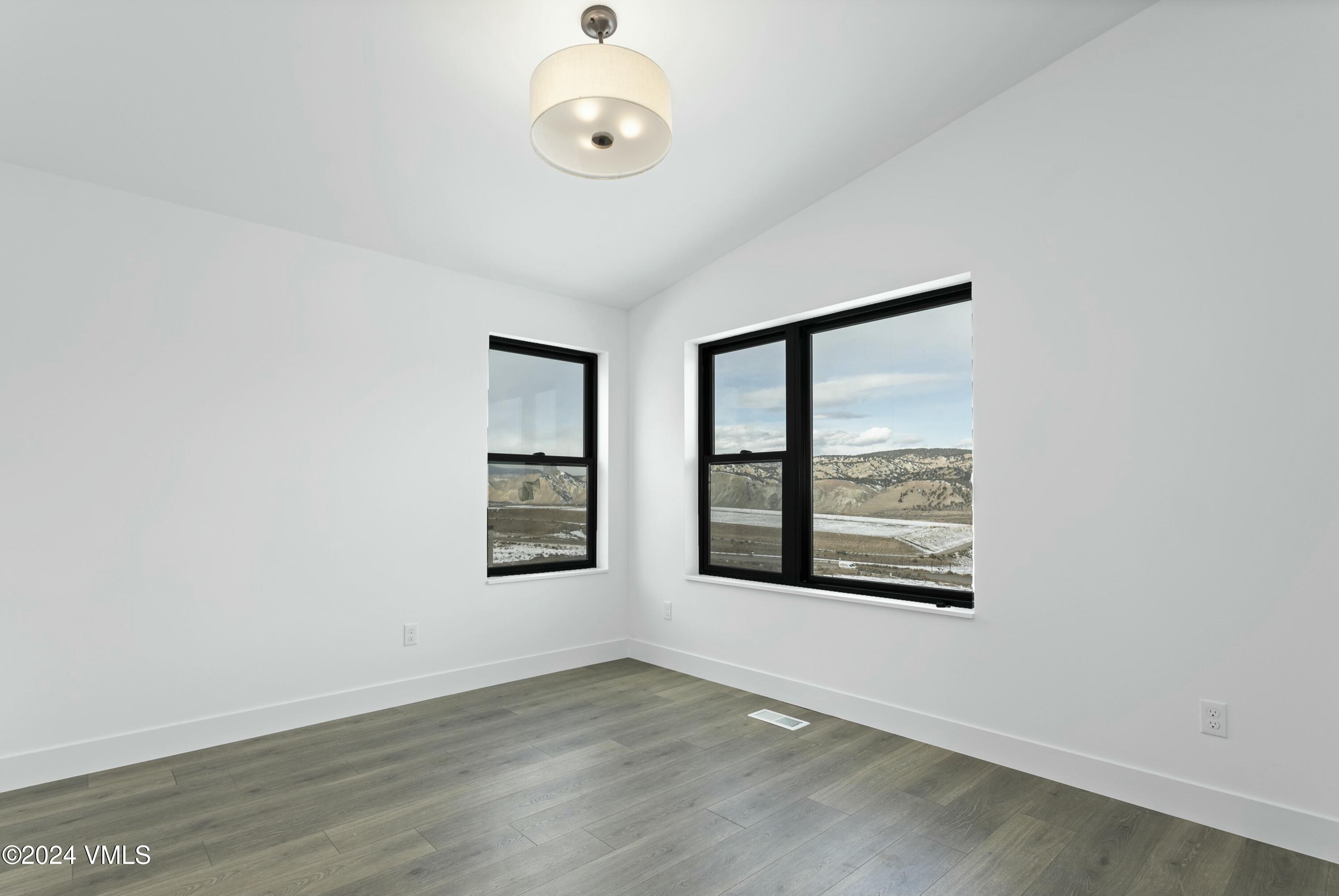 140 Arrowleaf Avenue Property Photo 18