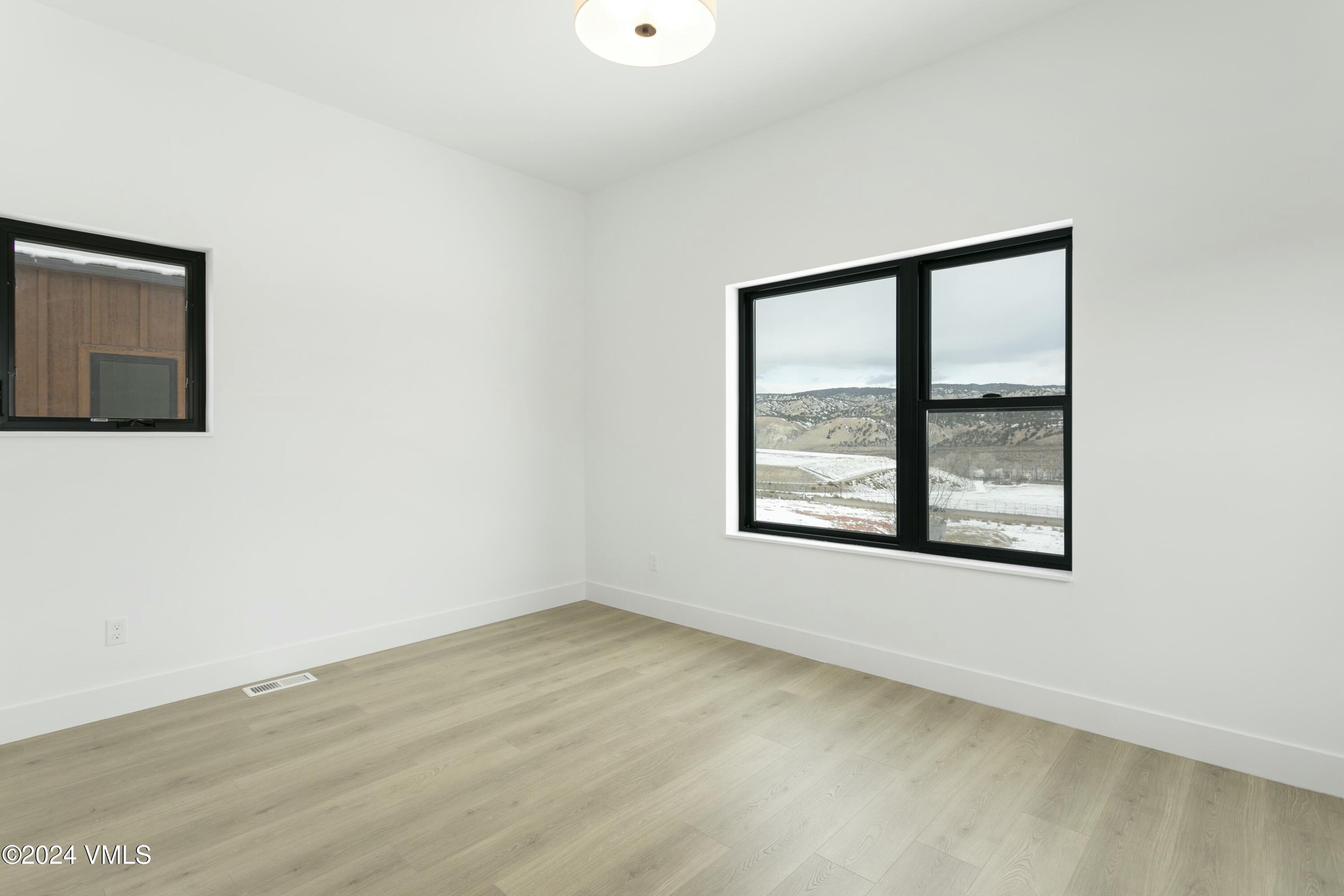 110 Arrowleaf Avenue Property Photo 8