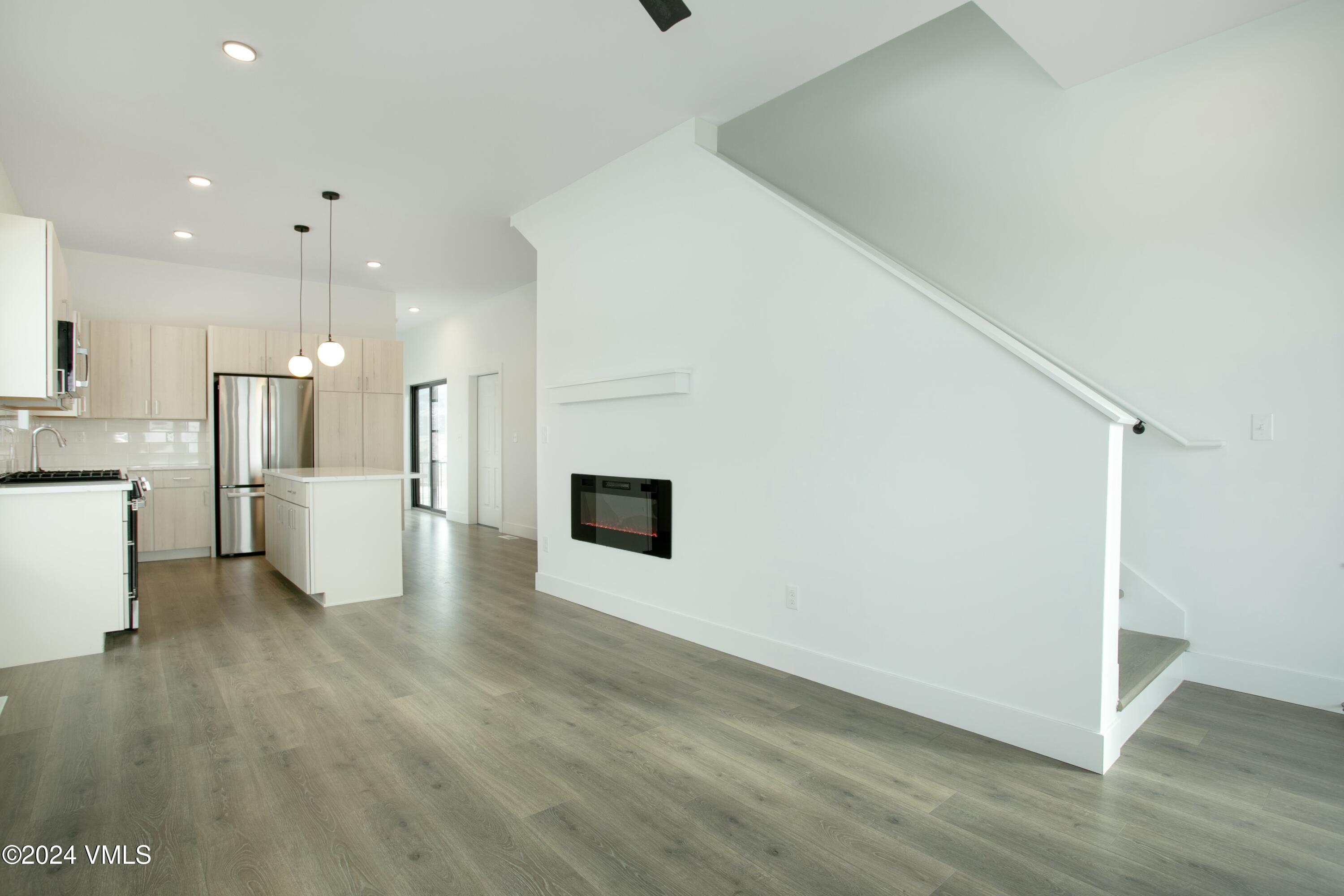 176 Spearstone Avenue Property Photo 3