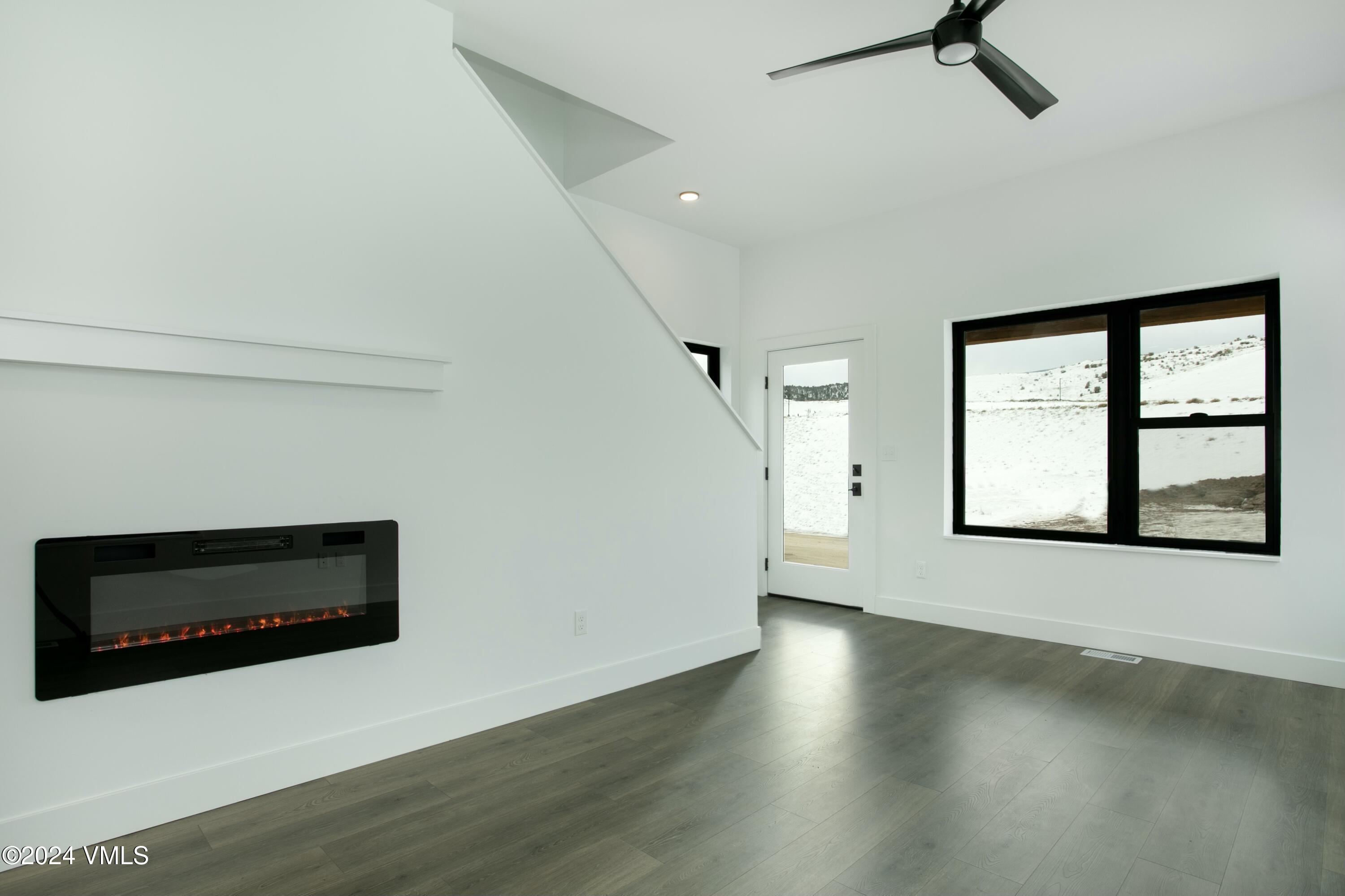 176 Spearstone Avenue Property Photo 4