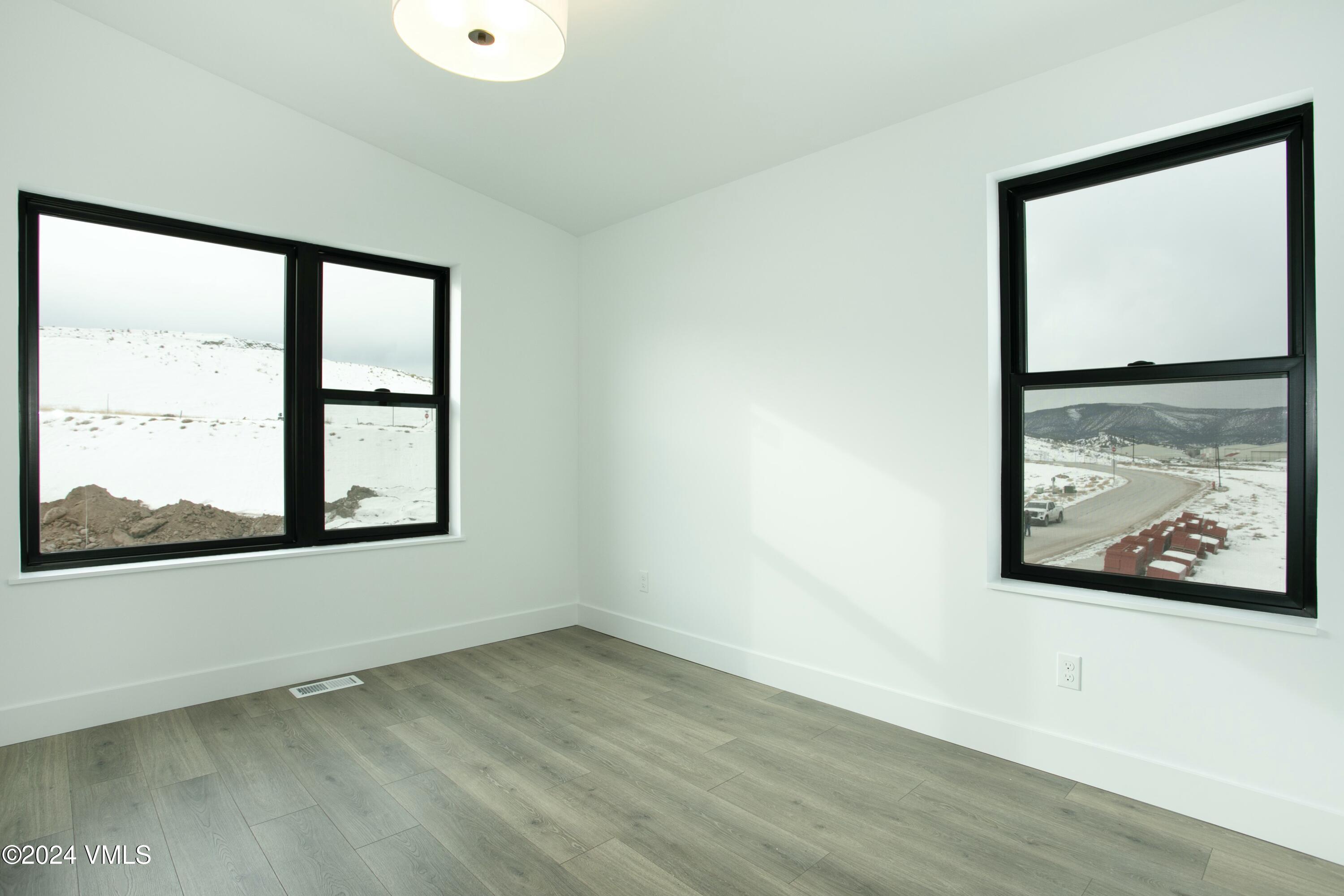 176 Spearstone Avenue Property Photo 14