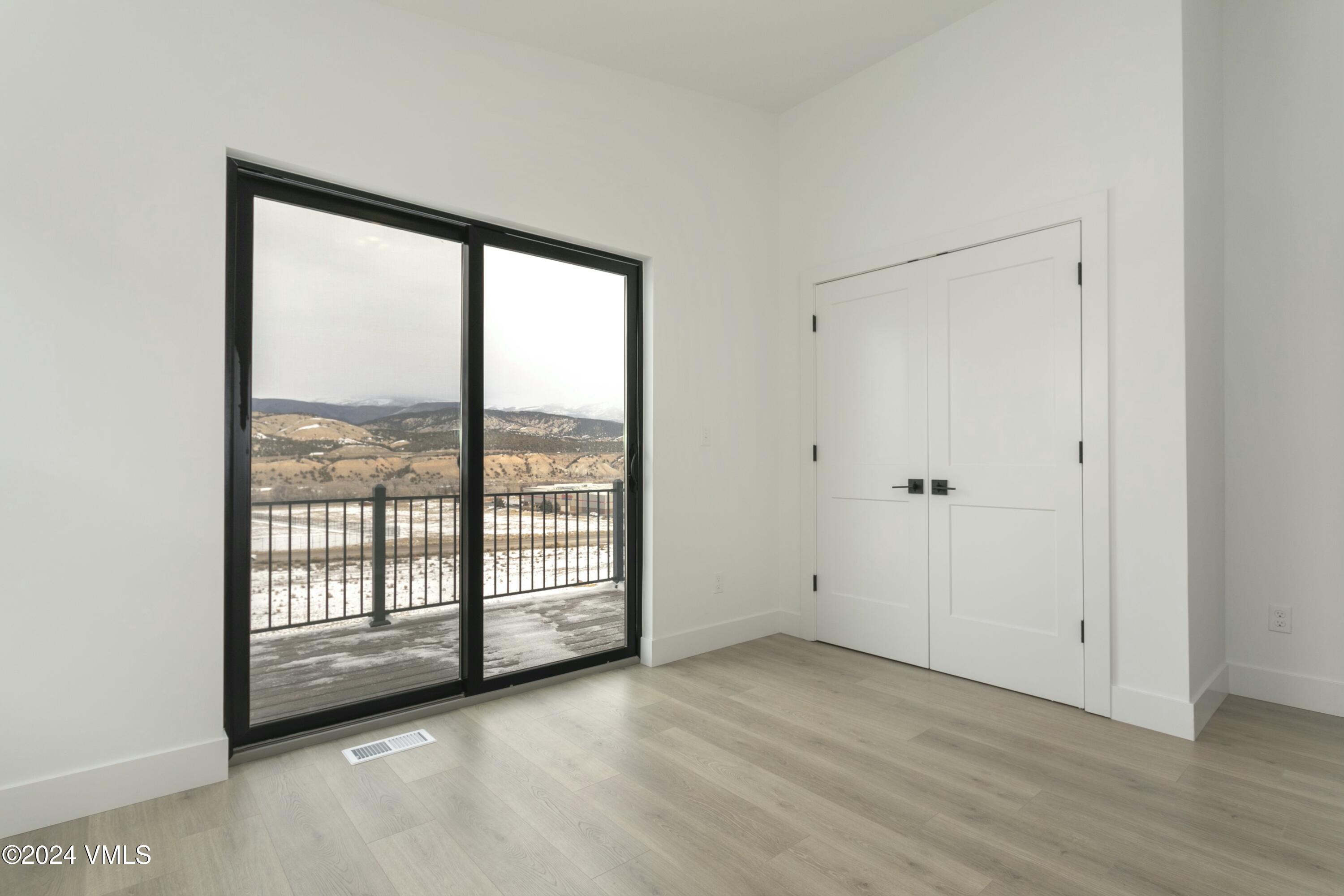 177 Spearstone Avenue Property Photo 11