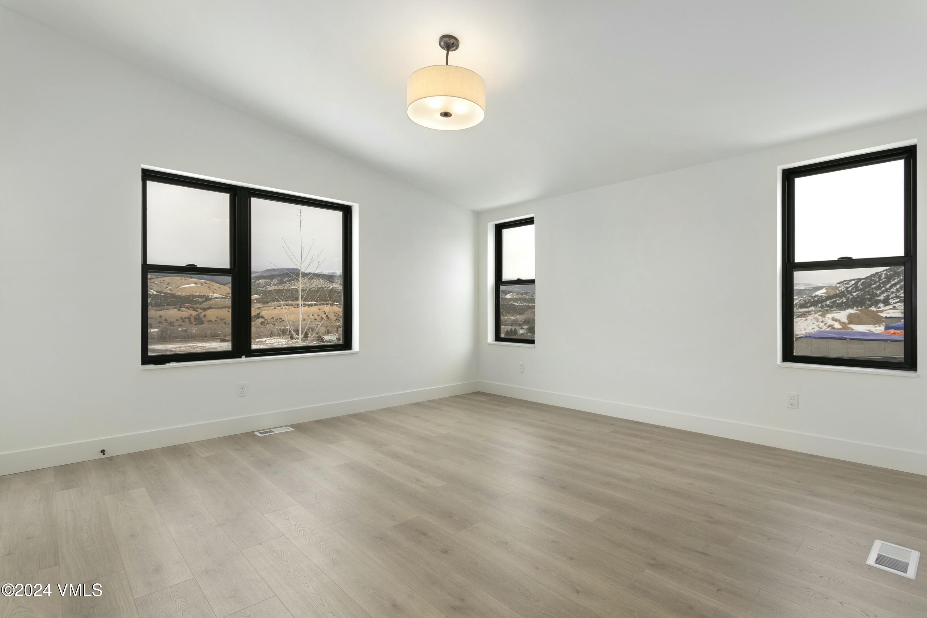 177 Spearstone Avenue Property Photo 14