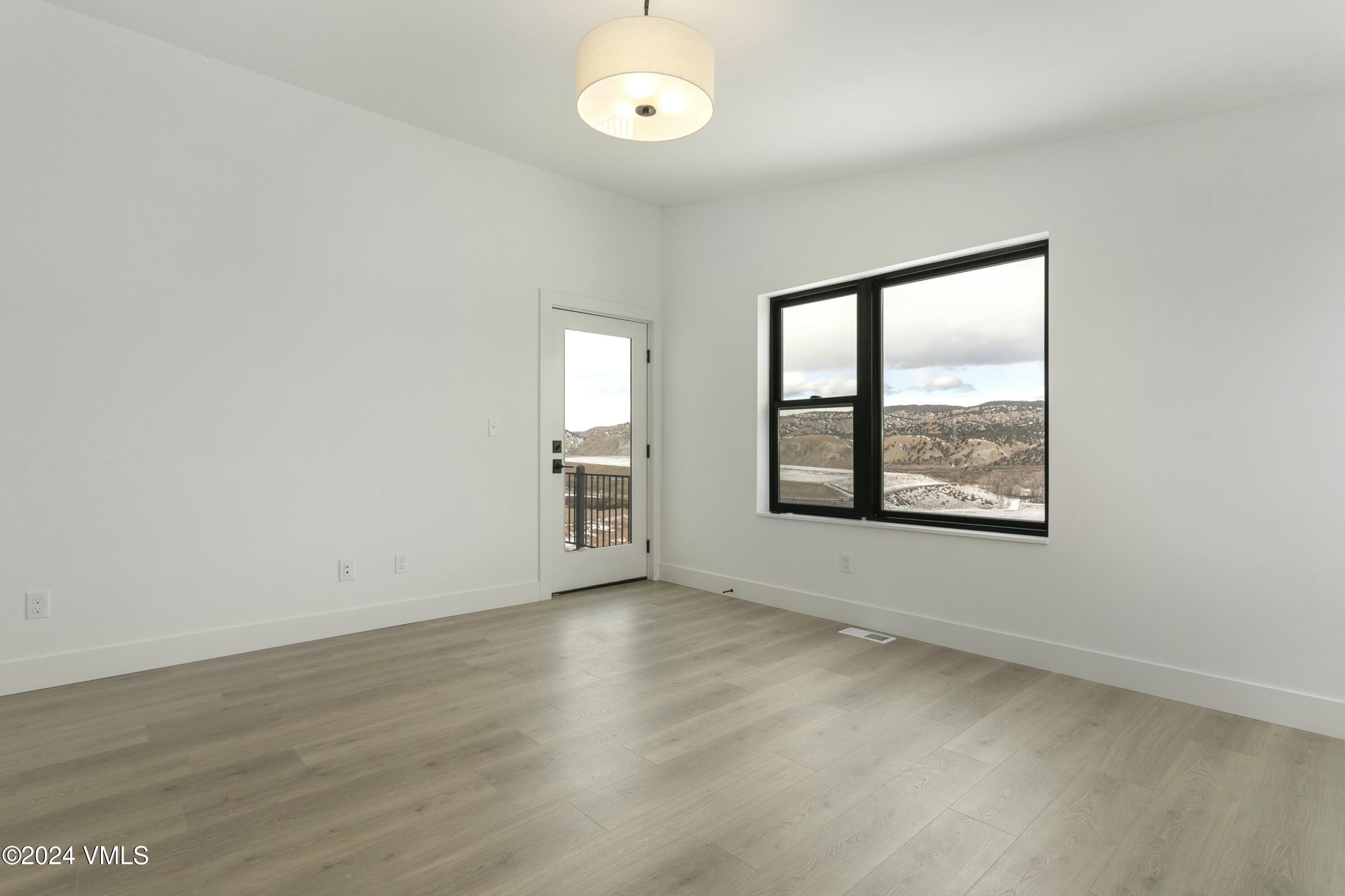 177 Spearstone Avenue Property Photo 15