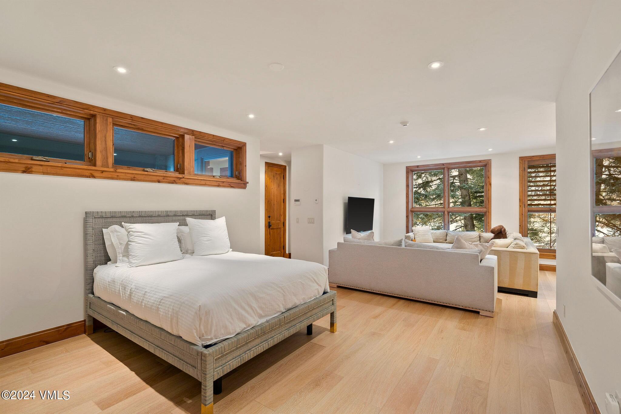 1125 Hornsilver Circle Property Photo 34
