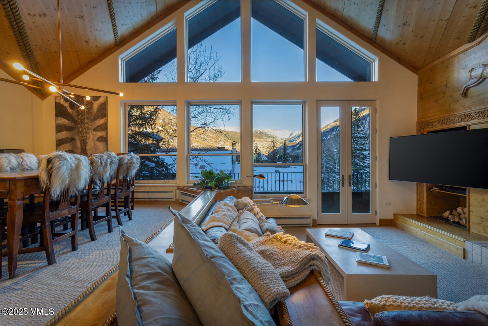 600 Vail Valley Drive, 310 Property Photo 5