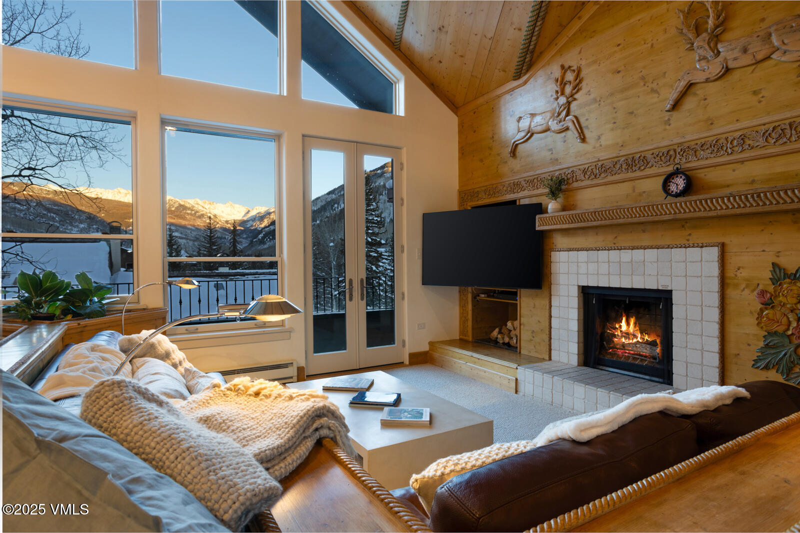 600 Vail Valley Drive, 310 Property Photo 9