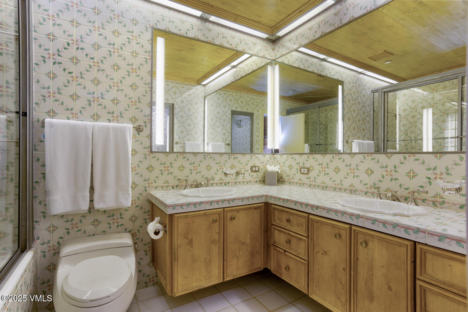 600 Vail Valley Drive, 310 Property Photo 44