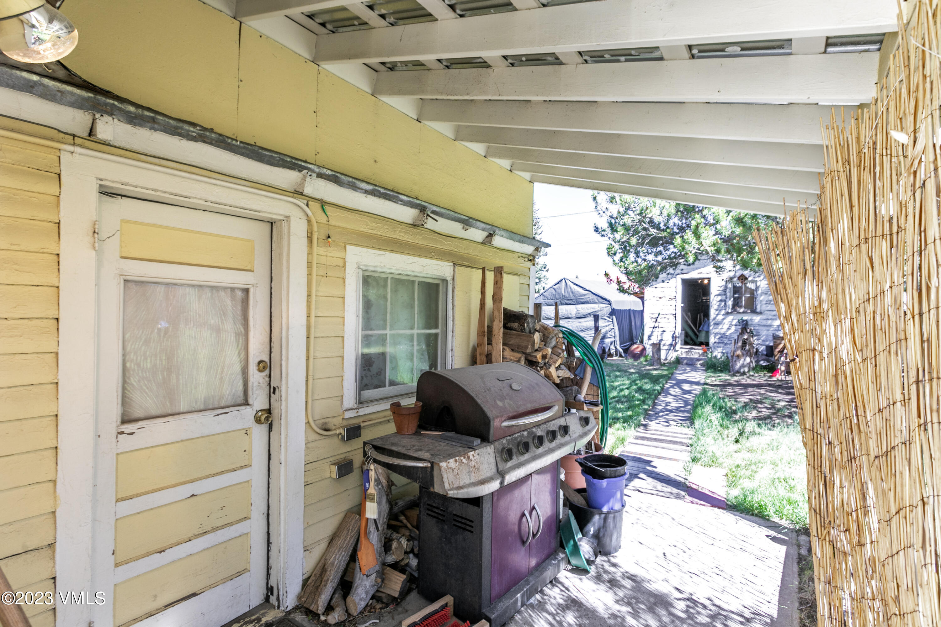 610 Elm Street Property Photo 15