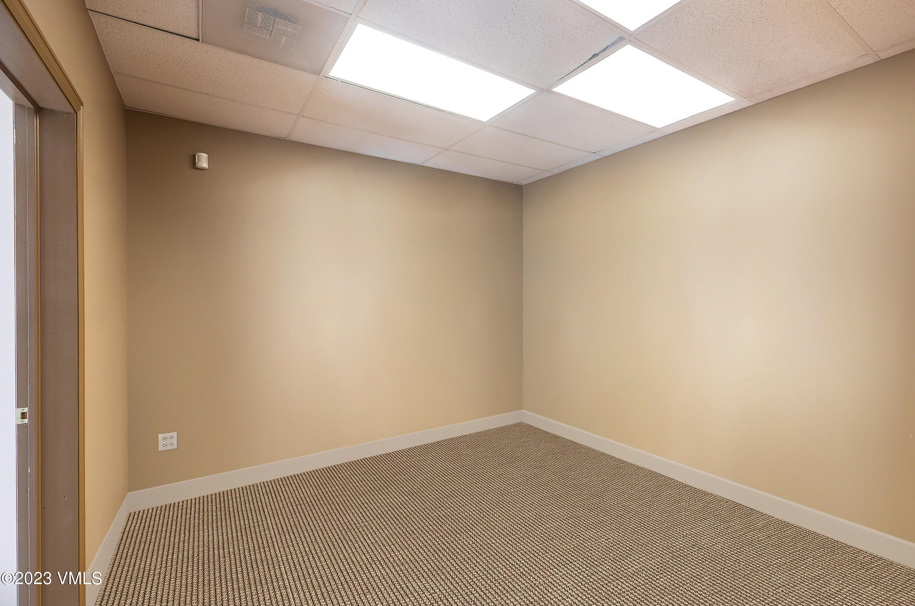 936 Chambers, A11 Property Photo 15