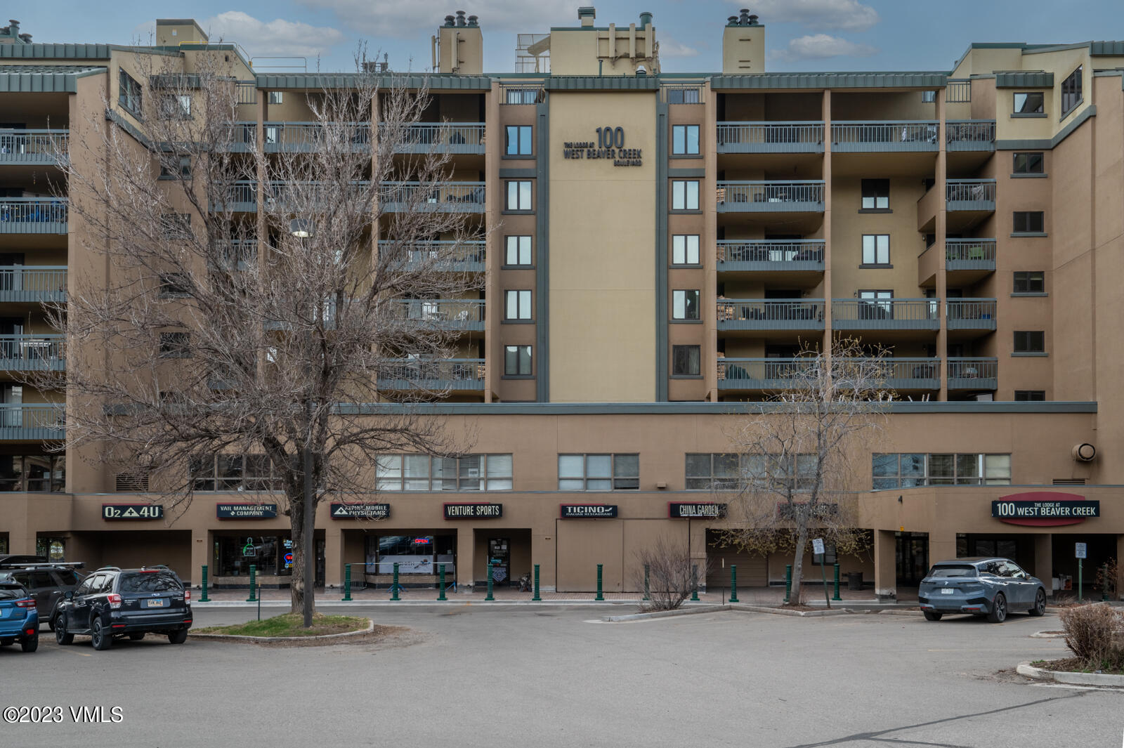 100 W Beaver Creek Boulevard, Unit 200 Property Photo 13