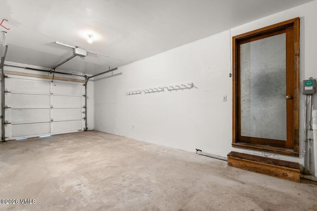 1895 Sunburst Drive A (west Side) Property Photo 42