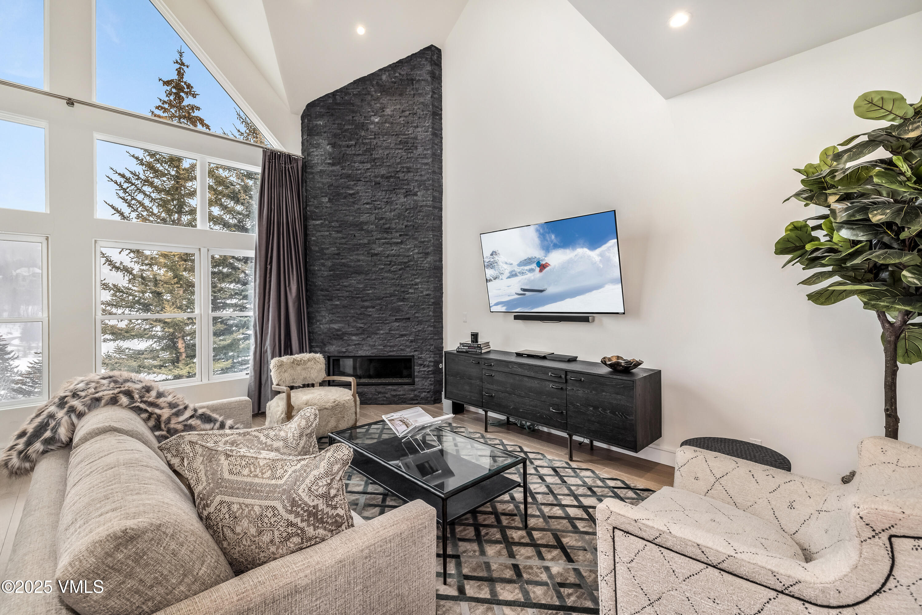 83 Offerson, 1 Property Photo 2