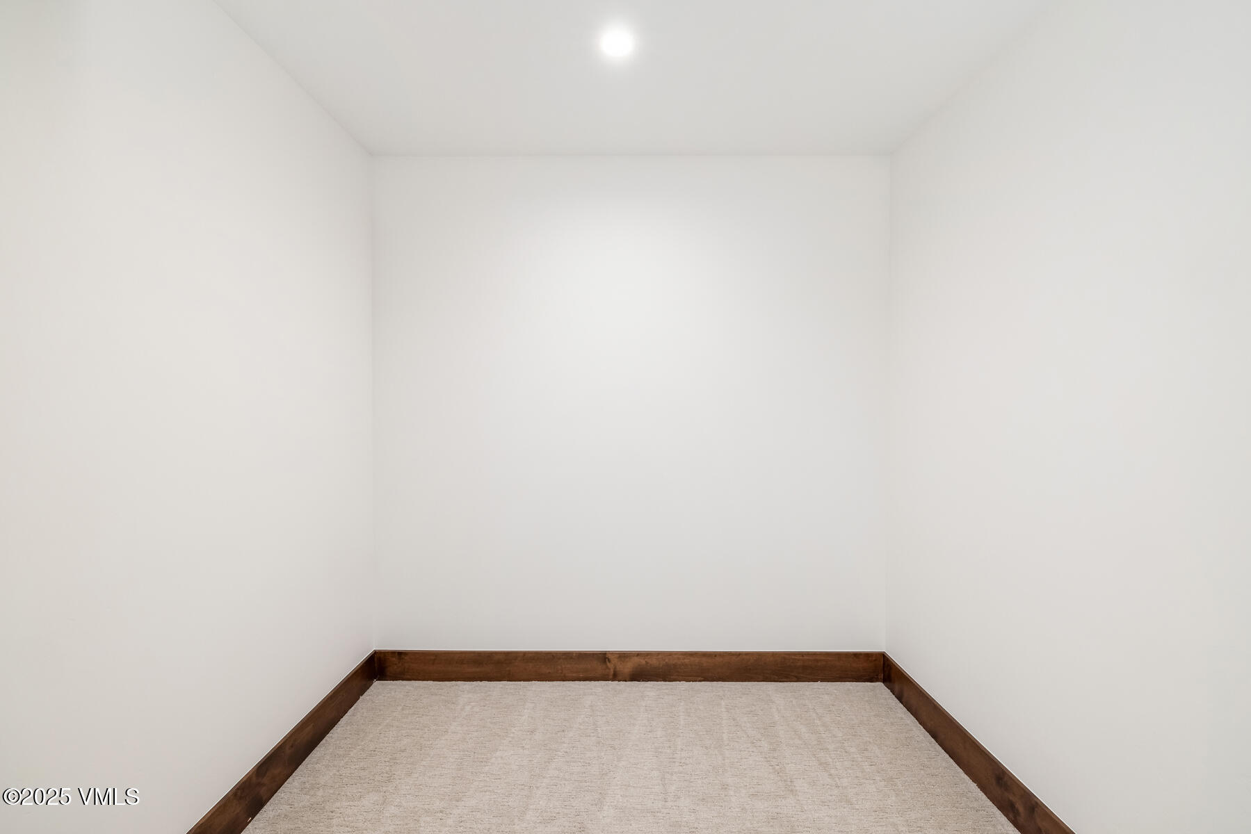 100 Goldfinch Lane, 2a Property Photo 20