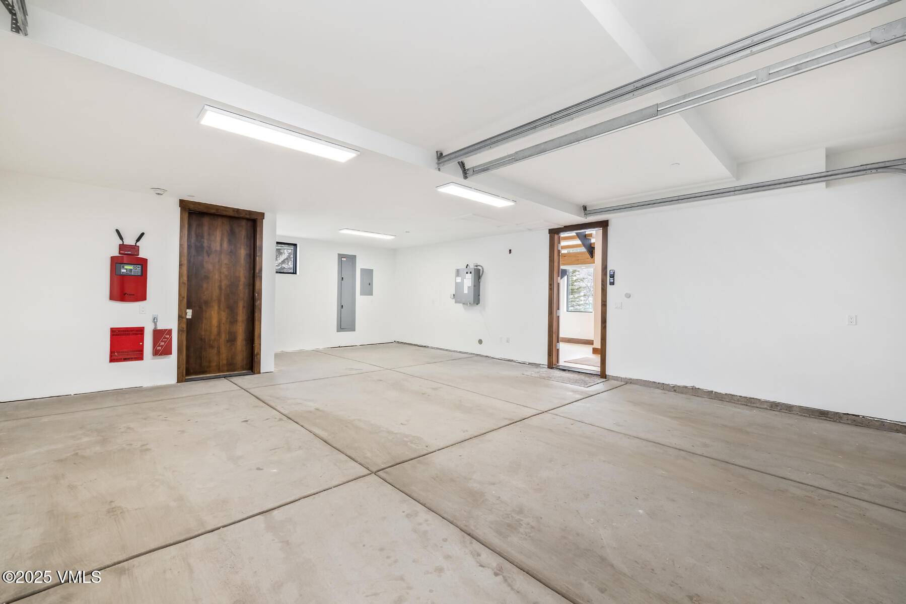100 Goldfinch Lane, 2a Property Photo 30