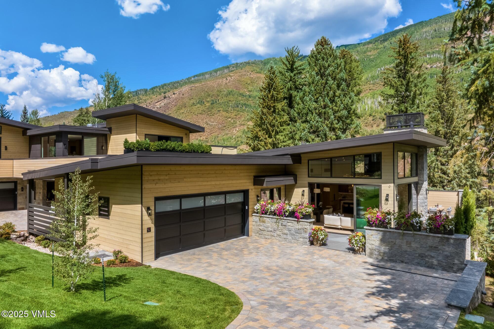 1489 Vail Valley Drive Property Photo 1