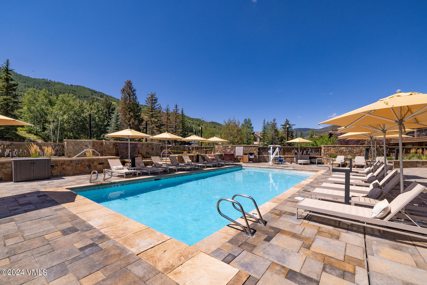 Picture of 595 Vail Valley Drive, 115