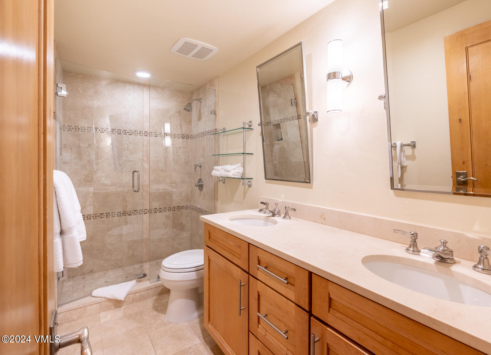 595 Vail Valley Drive, 115 Property Photo 22