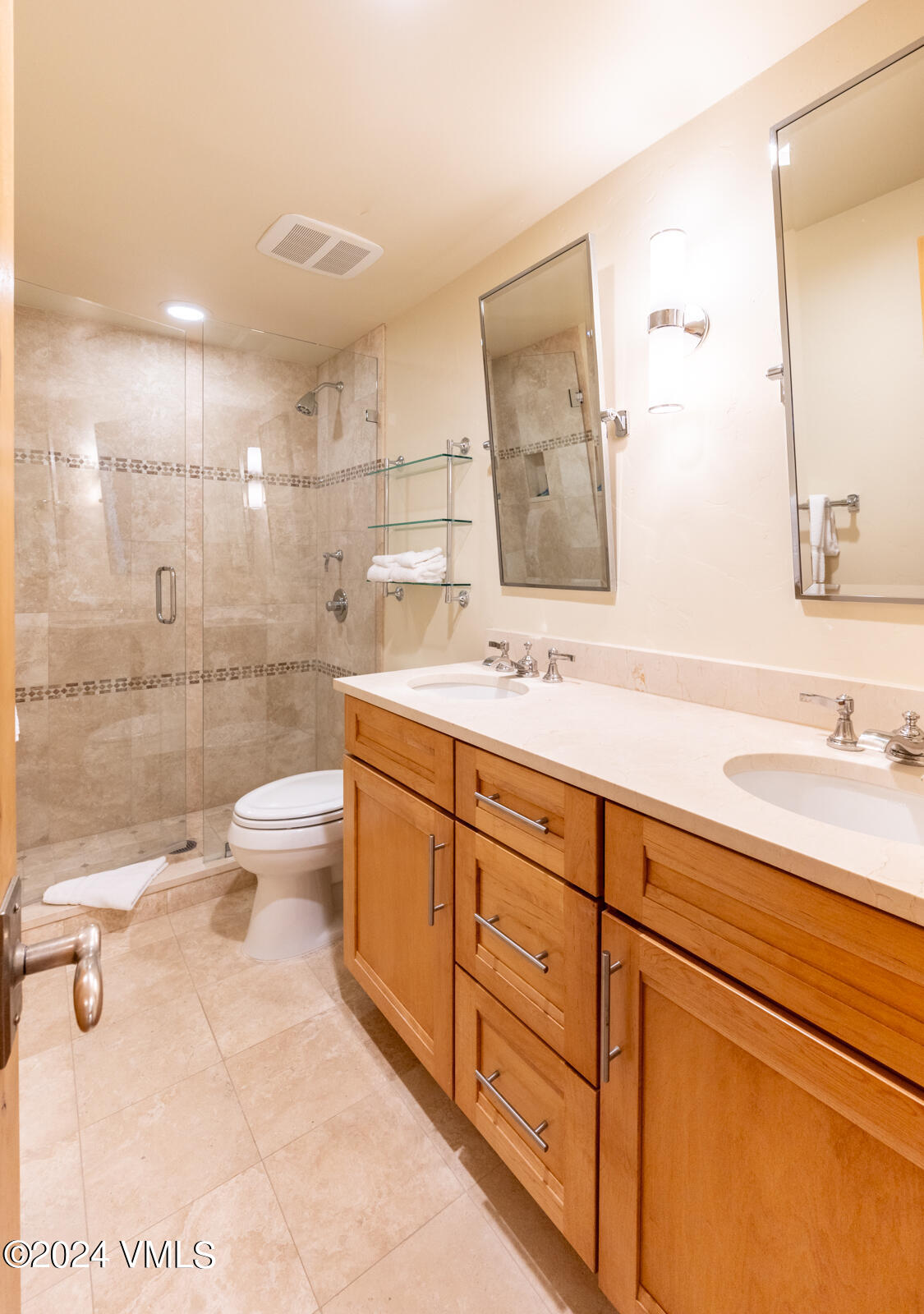595 Vail Valley Drive, 115 Property Photo 23