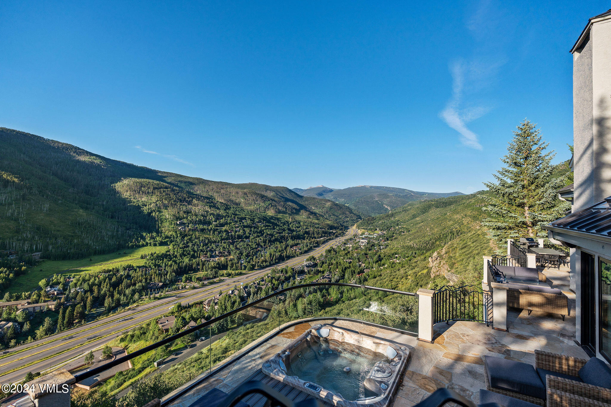 1675 Aspen Ridge Road Property Photo 15