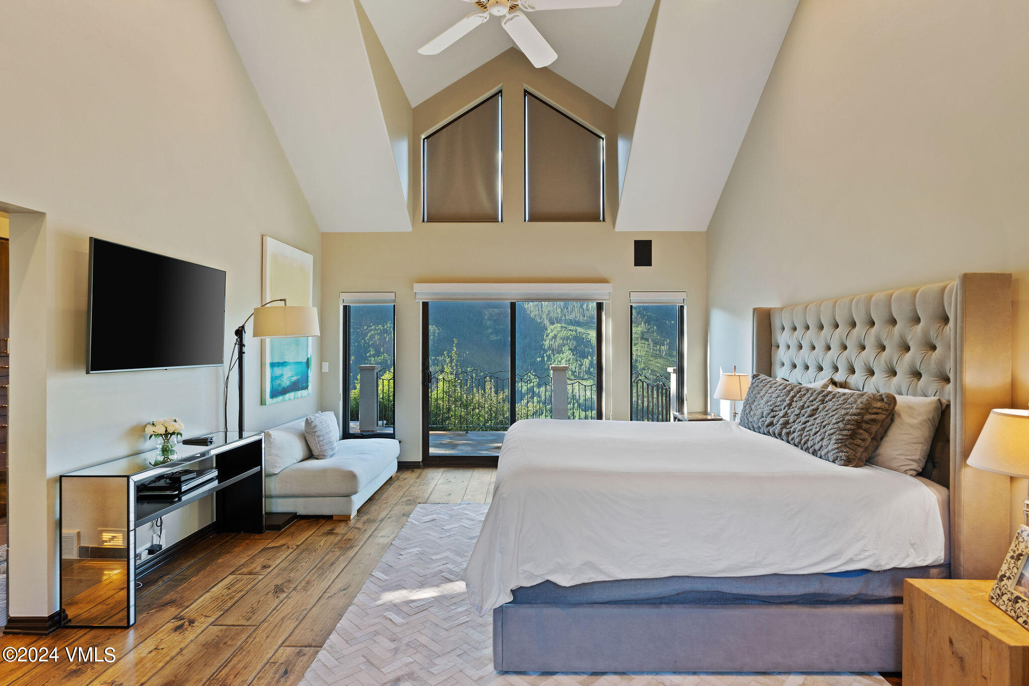 1675 Aspen Ridge Road Property Photo 18