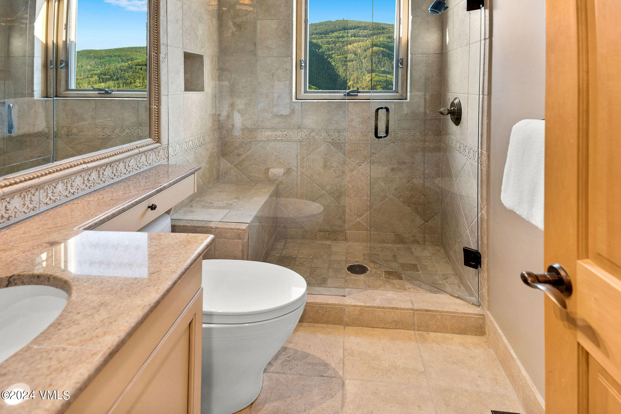 1675 Aspen Ridge Road Property Photo 26