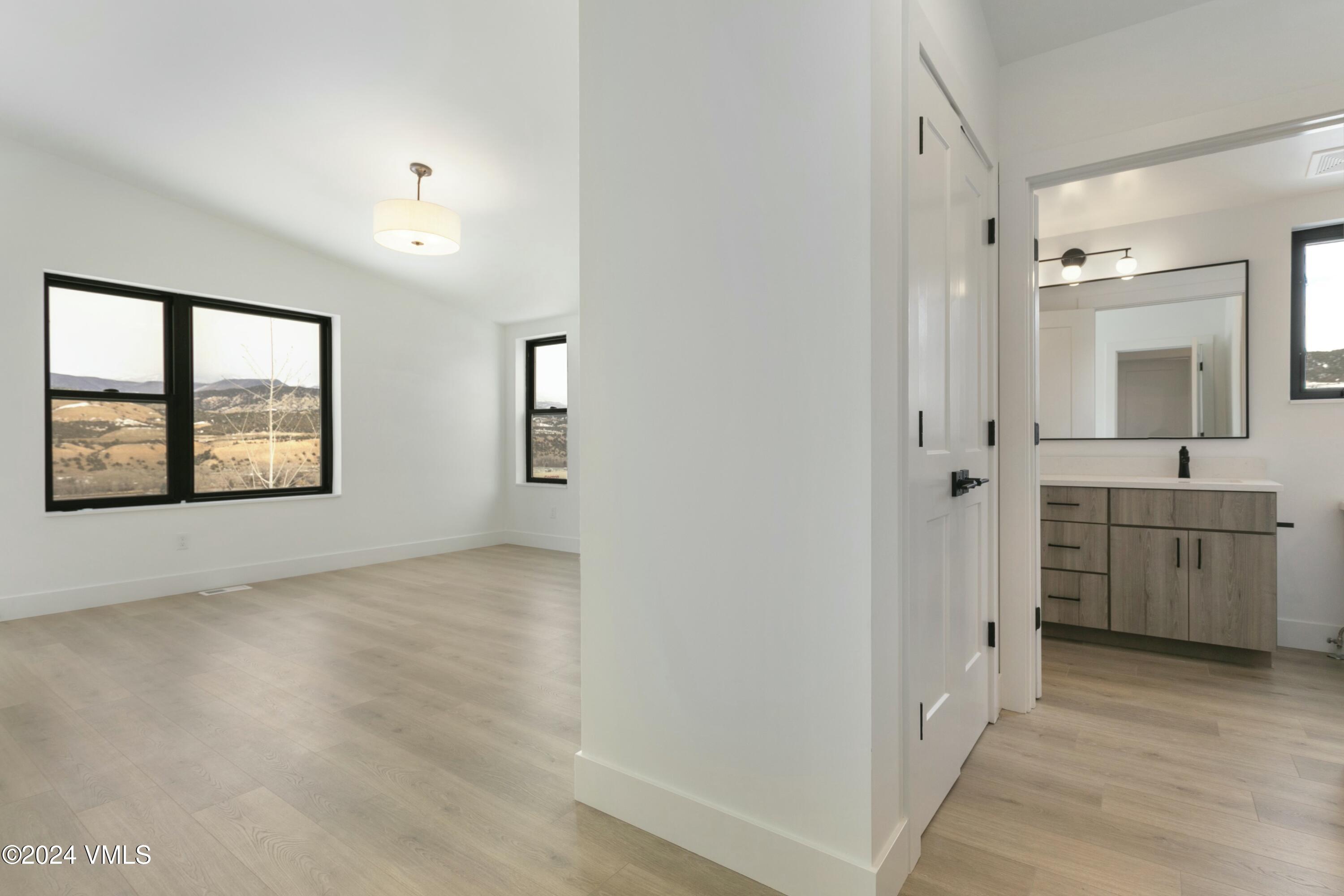 107 Arrowleaf Avenue Property Photo 13