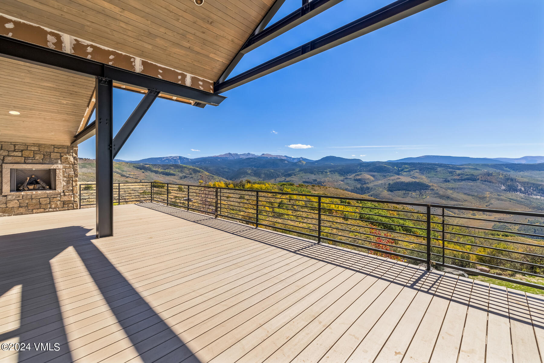 966 Webb Peak Property Photo 8