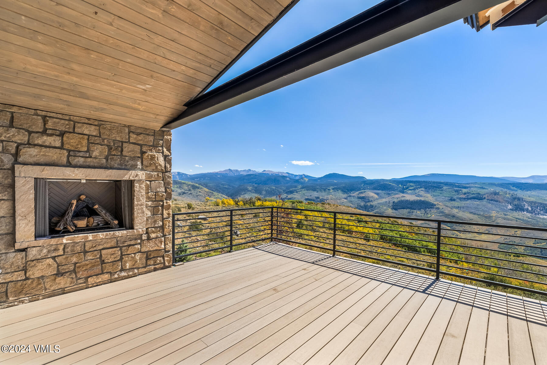 966 Webb Peak Property Photo 9
