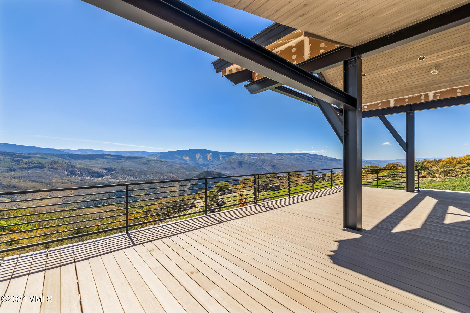 966 Webb Peak Property Photo 10