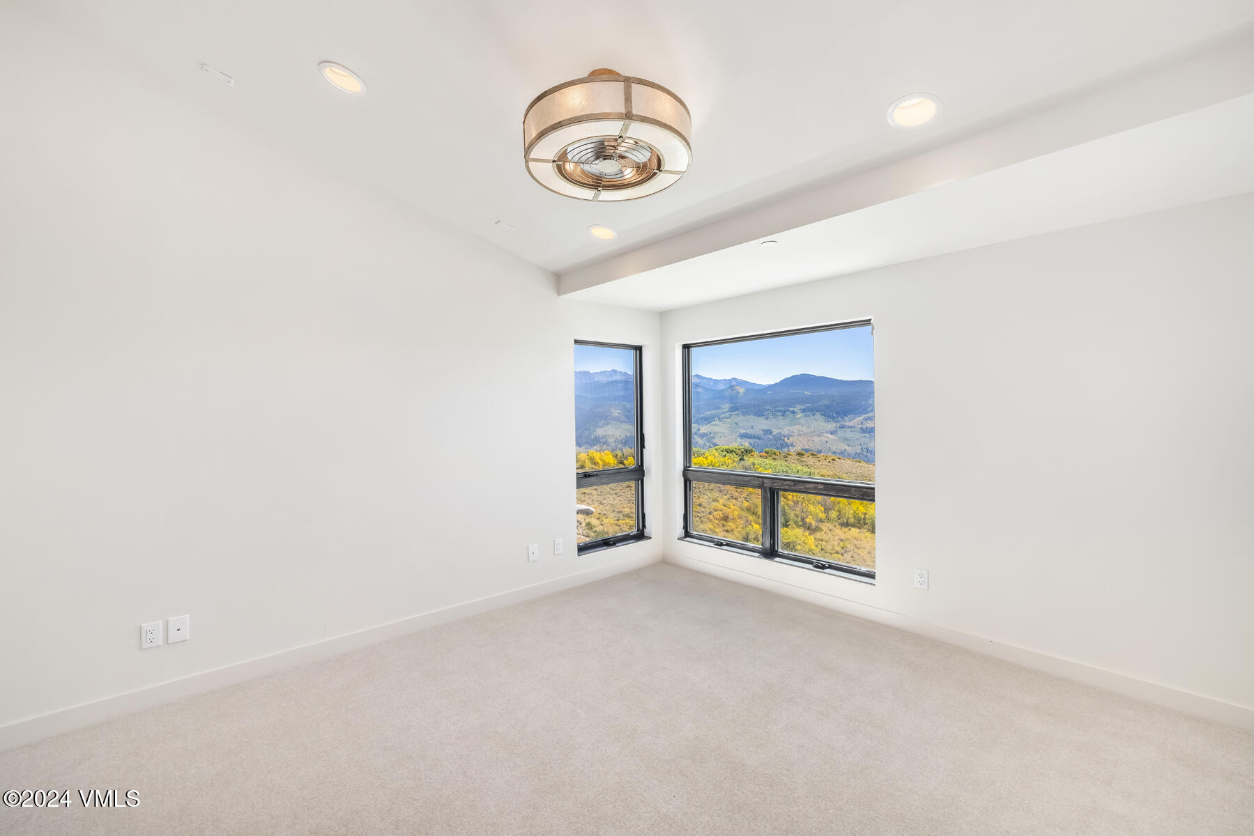 966 Webb Peak Property Photo 51