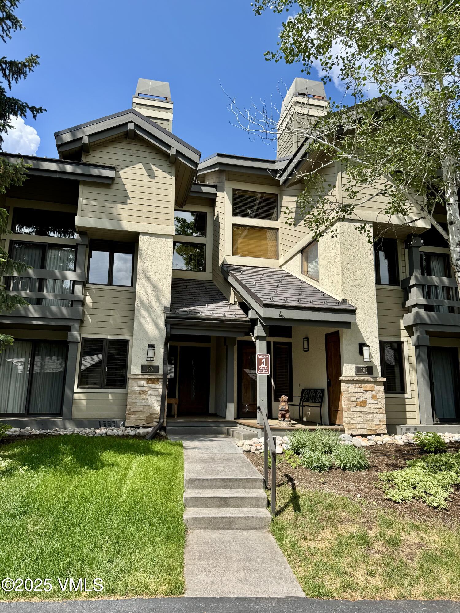 186 Willis Place, 186