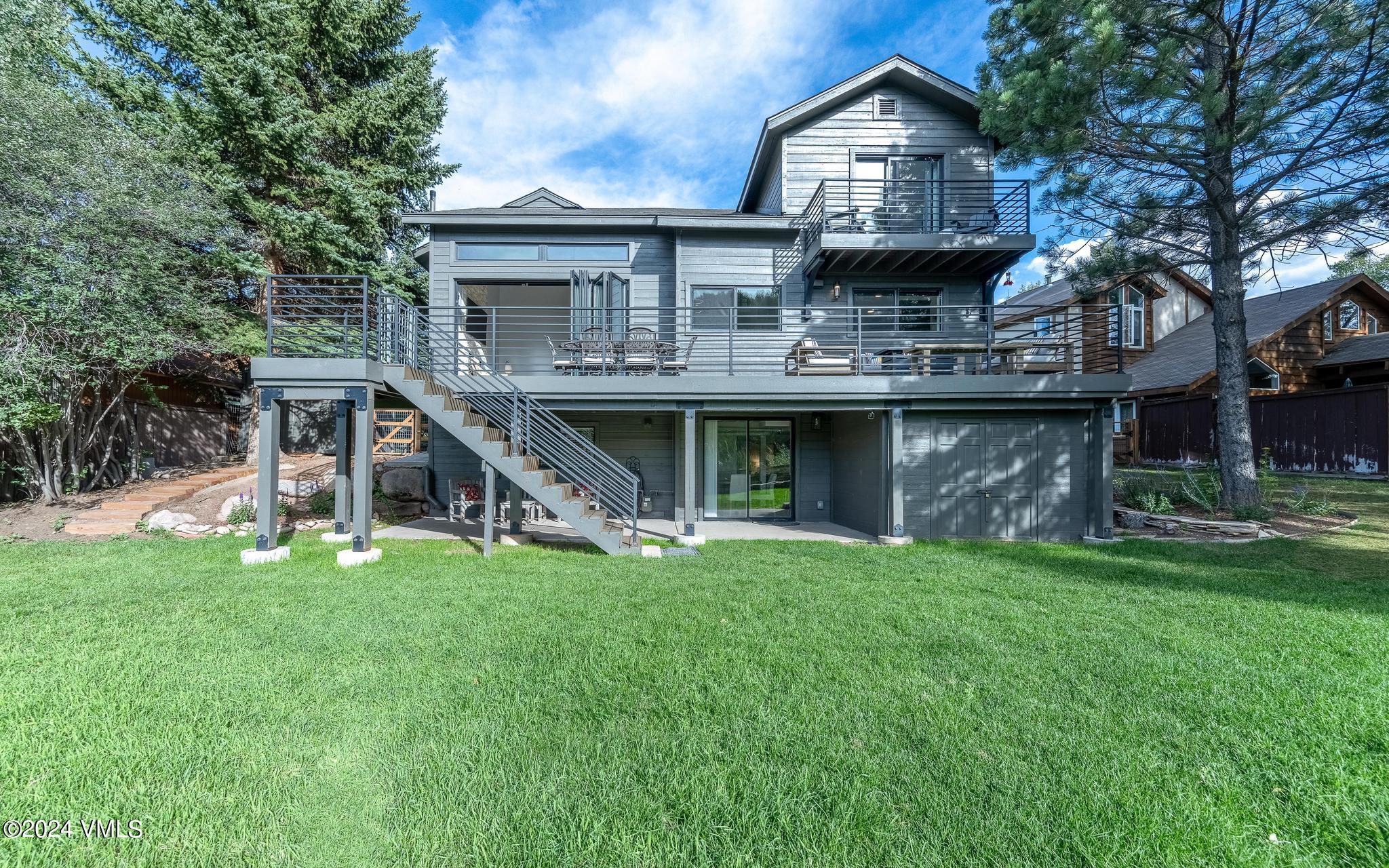 120 Old County Lane Property Photo 43